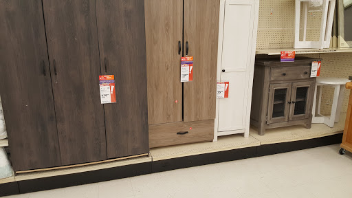 Discount Store «Big Lots», reviews and photos, 940 Silver Ln #3, East Hartford, CT 06118, USA