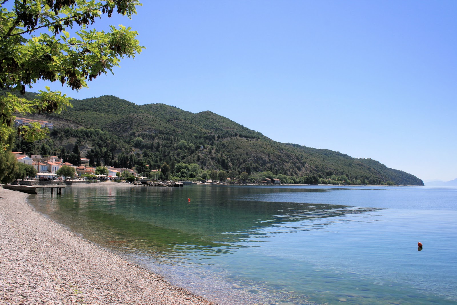 Φωτογραφία του Παραλία Λίμνης παροχές περιοχής