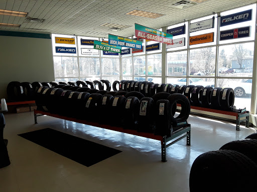 Tire Shop «Mavis Discount Tire», reviews and photos, 300 W Main St, Bay Shore, NY 11706, USA