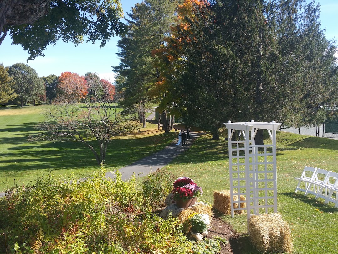 Country Club of Pittsfield - Mabee Golf Academy