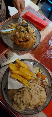 Sauce aux champignons du Restaurant français S'Garwer Stub à Ribeauvillé - n°4