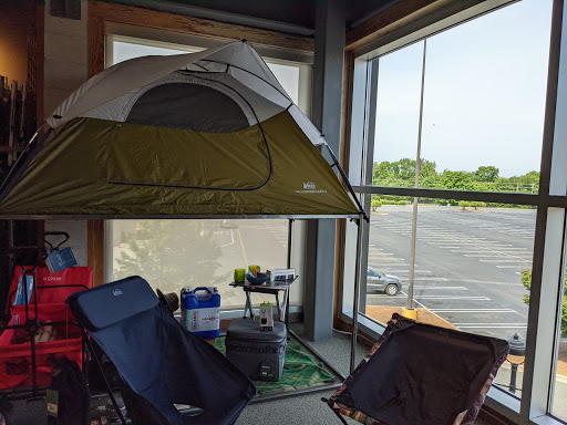 Camping Store «REI», reviews and photos, 11067 Carolina Pl Pkwy, Pineville, NC 28134, USA