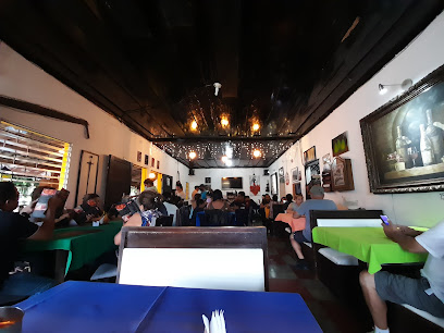 La Raclette - V4CX+7W6, 3a. Calle Ote., Concepción de Ataco, El Salvador