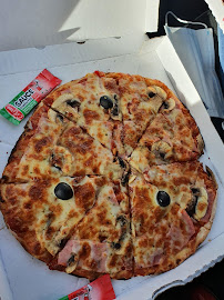 Pizza du Pizzas à emporter Snack Pizza Friterie Jean-Lou et Cathy à Audinghen - n°7