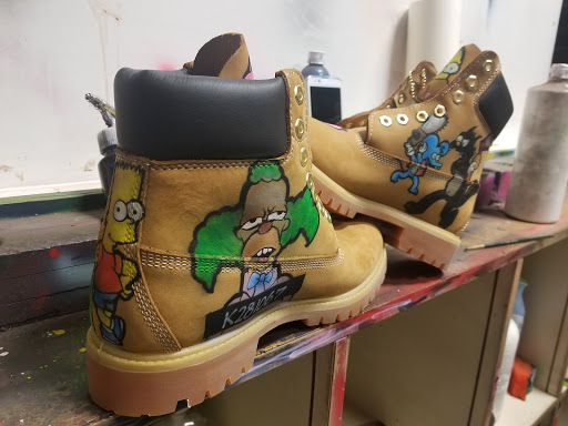 Airbrushing Service «Midwest Ink Airbrushing & Custom T-shirt Screen Print Shop», reviews and photos, 4733 S Ashland Ave, Chicago, IL 60609, USA