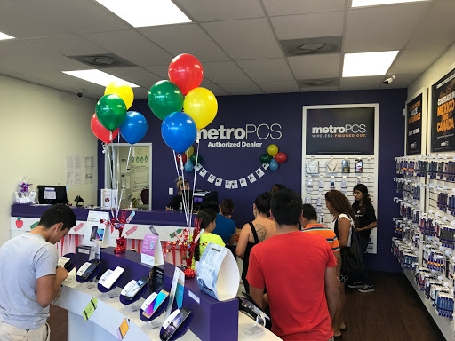 Cell Phone Store «MetroPCS Authorized Dealer», reviews and photos, 1418 E Tyler Ave, Harlingen, TX 78550, USA