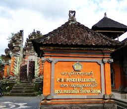 Pura PusehTemple photo