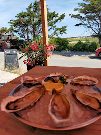 Huître du Bar-restaurant à huîtres Les Huîtres Du Père Gus. Producteur d'huîtres Normandes à Blainville-sur-Mer - n°16