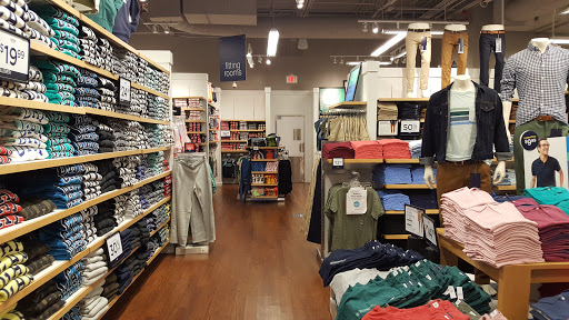 Clothing Store «Gap», reviews and photos, 18511 Outlet Blvd, Chesterfield, MO 63005, USA