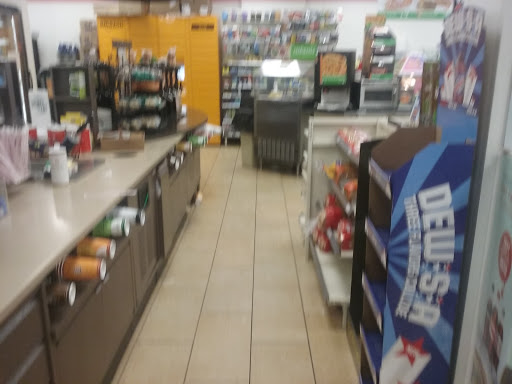 Shopping Mall «Hilltop Shopping Center», reviews and photos, 5400 Reisterstown Rd, Baltimore, MD 21215, USA