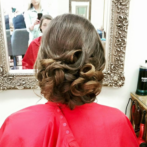 Beauty Salon «U-Turn Salon», reviews and photos, 204 Campbelltown Rd, Palmyra, PA 17078, USA