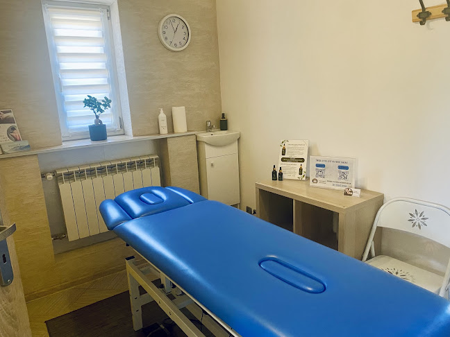 Opinii despre Gabinet masażu i fizjoterapii. Łukasz Kaźmierczak i Katarzyna Śleszyńska Fizjofarm în Łódź - Masażysta