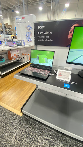 Electronics Store «Best Buy», reviews and photos, 11301 W Pico Blvd, Los Angeles, CA 90064, USA