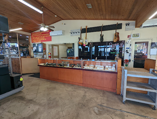 Pawn Shop «T & C Pawn World», reviews and photos, 3556 Community Rd, Brunswick, GA 31520, USA