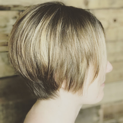 Hair Salon «Essenza Salon Spa Studio», reviews and photos, 315 E Main St, Vacaville, CA 95688, USA