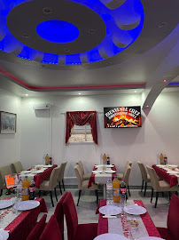 Atmosphère du Restaurant Ambassador Grill à Chaumont - n°4