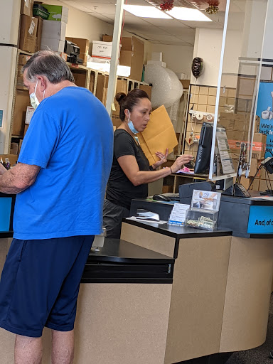 Shipping and Mailing Service «The UPS Store», reviews and photos, 4327 S Hwy 27, Clermont, FL 34711, USA