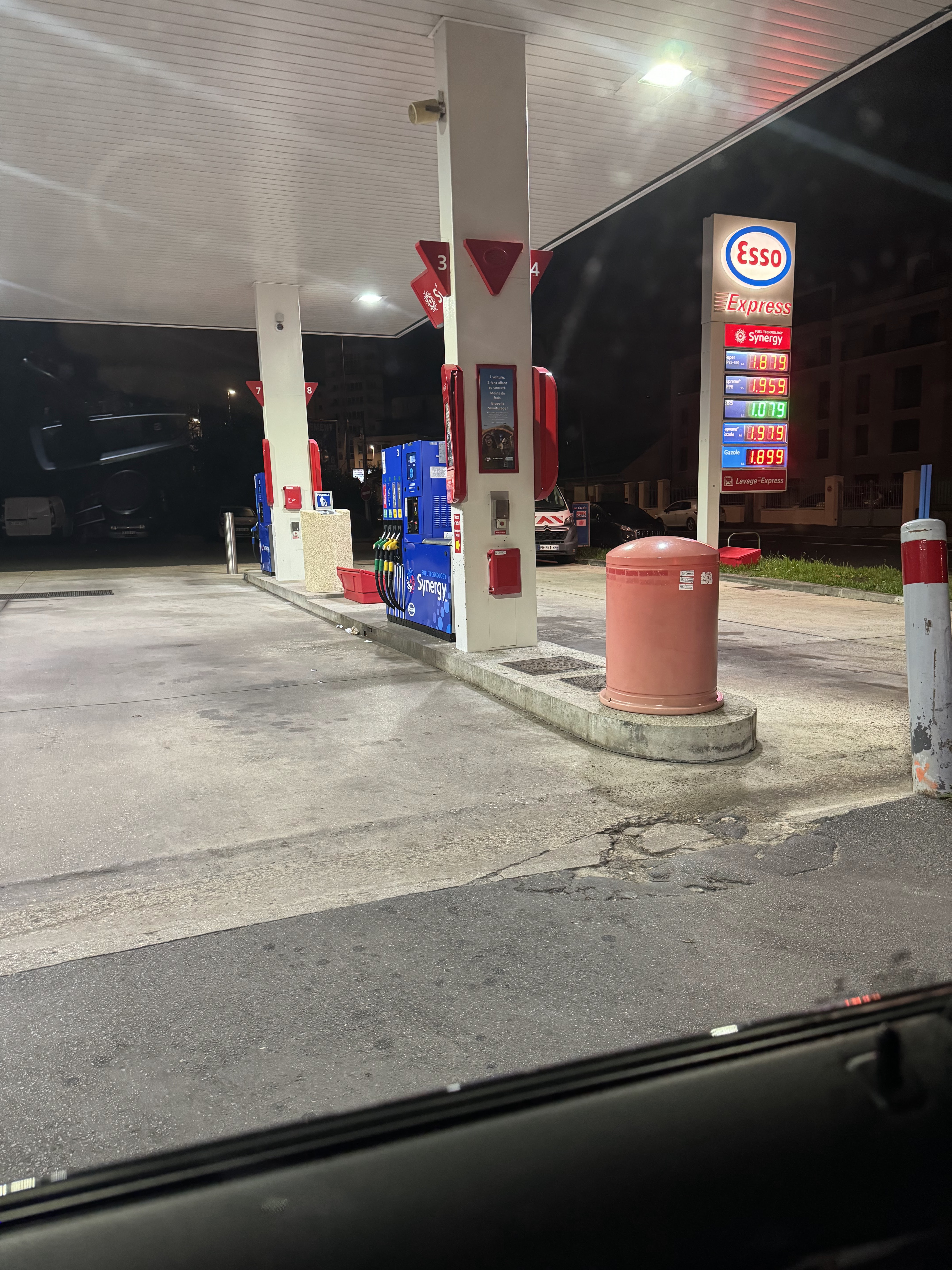 Photo n° 44 de l'avis de Massimo.a fait le 08/11/2023 à 13:53