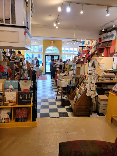 Book Store «Riverby Books», reviews and photos, 805 Caroline St, Fredericksburg, VA 22401, USA