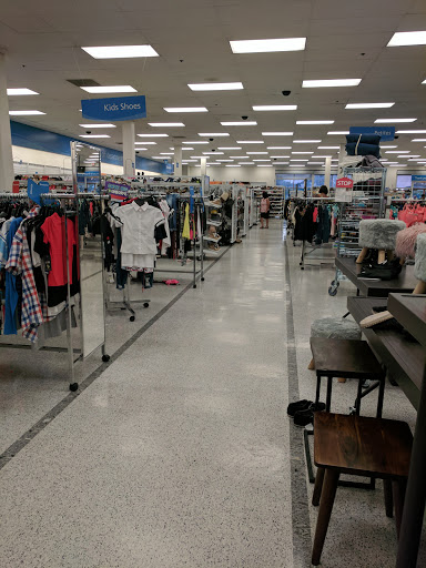 Clothing Store «Ross Dress for Less», reviews and photos, 19800 Hawthorne Blvd, Torrance, CA 90503, USA