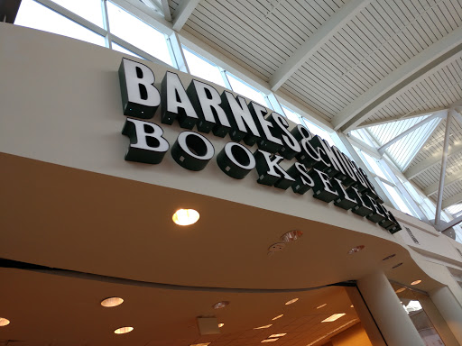 Book Store «Barnes & Noble», reviews and photos, 3700 Rivertown Pkwy #2058, Grandville, MI 49418, USA