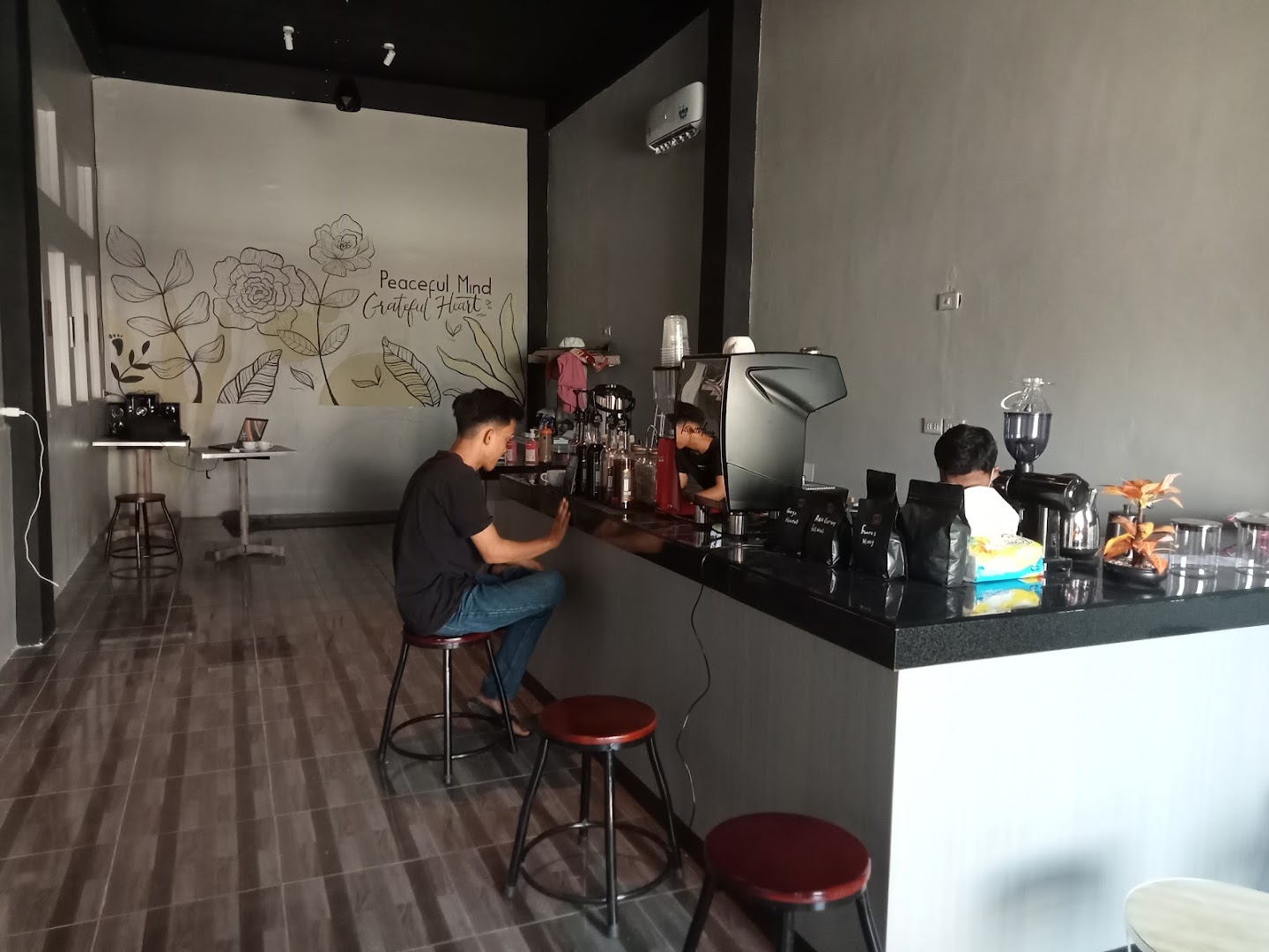 Gambar Rahasia Coffee And Space - Warung Kopi & Coffeshop, Mocktail Di Marelan