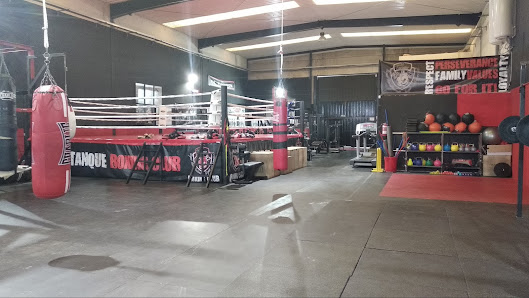Gimnasio El Tanque Boxing Club Ctra. Madrid-Cádiz, 17B, 23200 La Carolina, Jaén, España