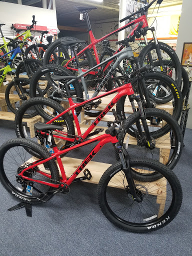 Bicycle Store «Swim, Bike & Run», reviews and photos, 153 E White St, Rock Hill, SC 29730, USA