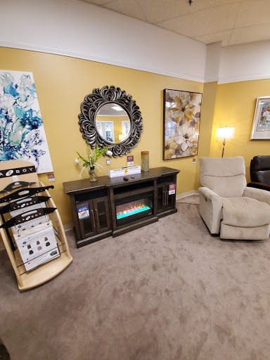 Furniture Store «Raymour & Flanigan Furniture and Mattress Store», reviews and photos, 85 Viewmont Mall, Scranton, PA 18508, USA