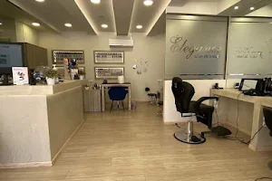 Élégance hair and nails salon de beaute image