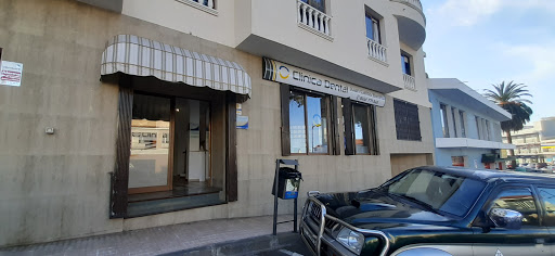 Clínica Dental Juan Carlos Barreto en Santa Úrsula en Santa Úrsula, Santa Cruz de Tenerife