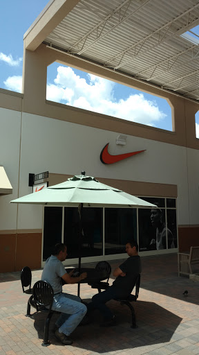 Clothing Store «Nike Factory Store», reviews and photos, 2950 I-20 Frontage Rd #755, Grand Prairie, TX 75052, USA