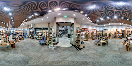 Shoe Store «Shoe Mill», reviews and photos, 9609 SW Washington Square Rd, Portland, OR 97223, USA