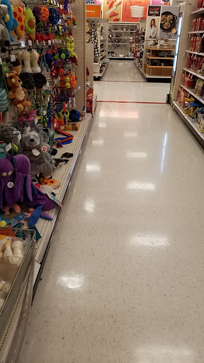 Department Store «Target», reviews and photos, 18855 N Market Pl Dr, Aurora, OH 44202, USA