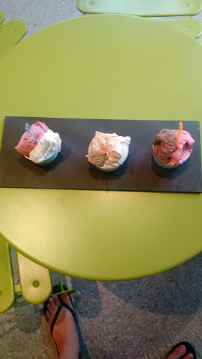 Ice Cream Shop «Sorella Gelateria», reviews and photos, 219 N Limestone, Lexington, KY 40507, USA