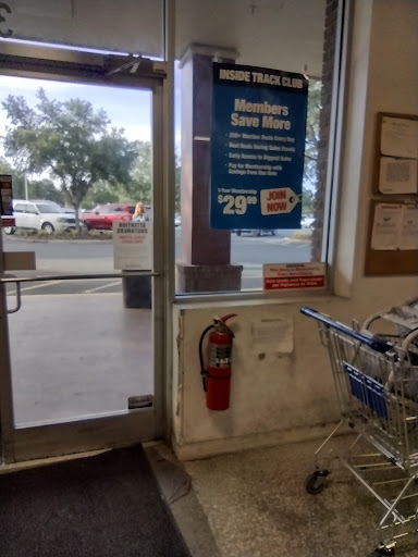 Hardware Store «Harbor Freight Tools», reviews and photos, 3428 E Silver Springs Blvd, Ocala, FL 34470, USA