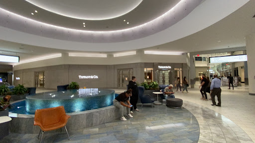 Jewelry Store «Tiffany & Co.», reviews and photos, 6000 Glades Rd, Boca Raton, FL 33431, USA