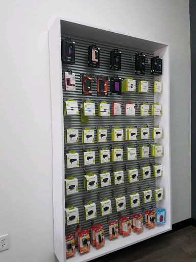 Cell Phone Store «Verizon Authorized Retailer - Your Wireless», reviews and photos, 1016 E Hebron Pkwy #120, Carrollton, TX 75010, USA