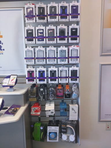 Cell Phone Store «MetroPCS Authorized Dealer», reviews and photos, 1635 E Baseline Rd, Phoenix, AZ 85042, USA