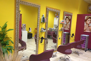 Salone di Bellezza - Acconciatura Unisex - Parrucchiera La Ragazza