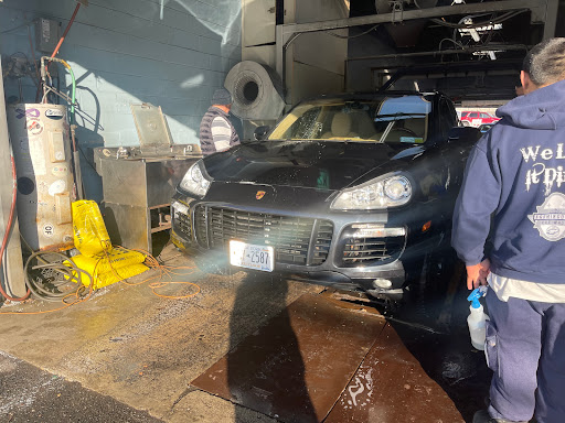 Car Wash «Premier Car Wash», reviews and photos, 88 Broadhollow Rd, Melville, NY 11747, USA