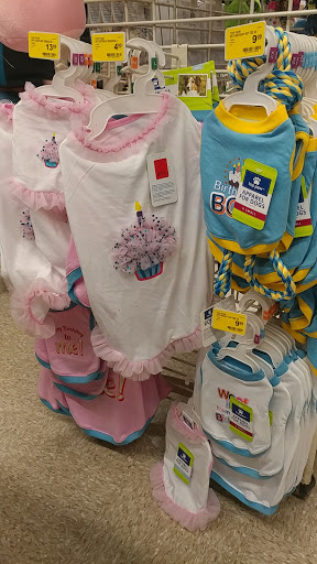 Pet Supply Store «PetSmart», reviews and photos, 1700 Fruitville Pike, Lancaster, PA 17601, USA