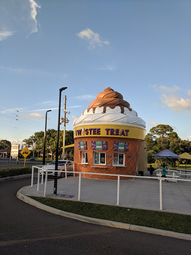 Ice Cream Shop «Twistee Treat Pinellas Park», reviews and photos, 4556 Mainlands Blvd W, Pinellas Park, FL 33782, USA
