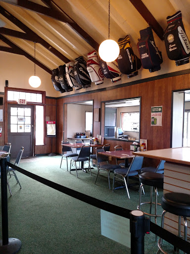 Golf Course «Brookdale Golf Course», reviews and photos, 1802 Brookdale Rd E, Tacoma, WA 98445, USA
