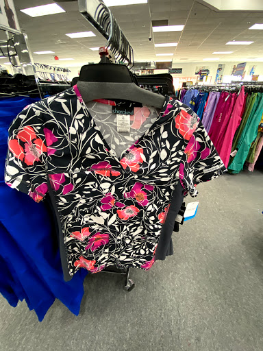 Uniform Store «Scrub Pro Uniforms & Gallo Clothing», reviews and photos, 78 Mountain Rd, Glen Burnie, MD 21060, USA