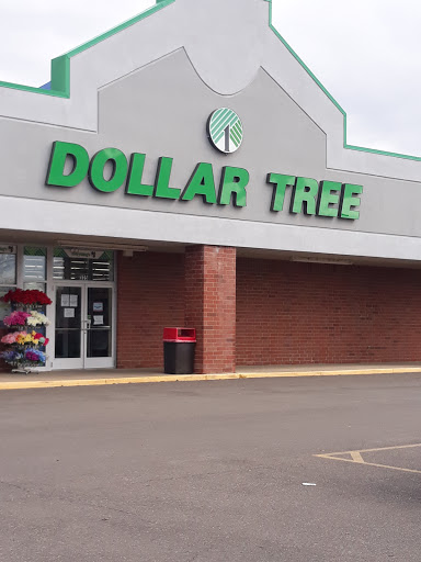 Grocery Store «Save-A-Lot», reviews and photos, 401 Hostetler Rd, Orrville, OH 44667, USA