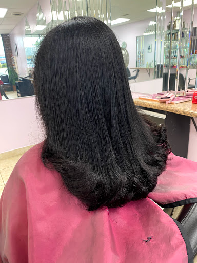 Beauty Salon «SAKHI SALON», reviews and photos, 939 W Golf Rd, Schaumburg, IL 60194, USA