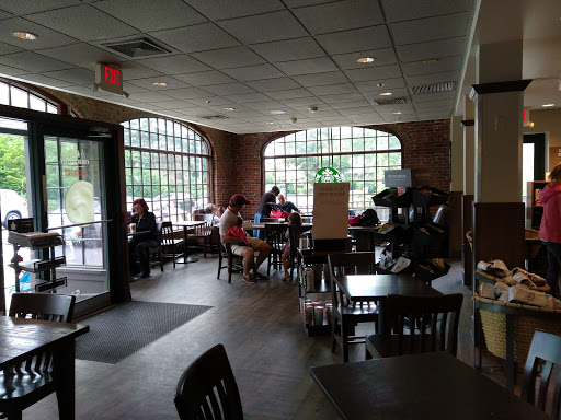 Coffee Shop «Starbucks», reviews and photos, 474 Woodward St, Waban, MA 02468, USA