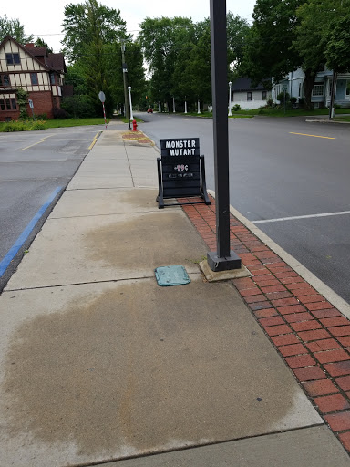 Beer Store «Ideal Party Store Inc», reviews and photos, 908 N Johnson St, Bay City, MI 48708, USA