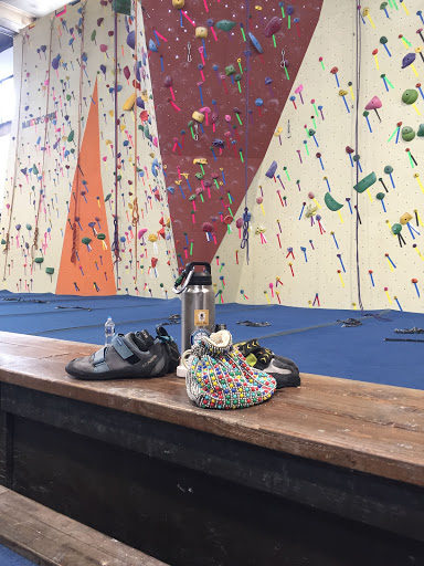 Rock Climbing Gym «Philadelphia Rock Gym - Wyncote», reviews and photos, 827 Glenside Ave #200, Wyncote, PA 19095, USA